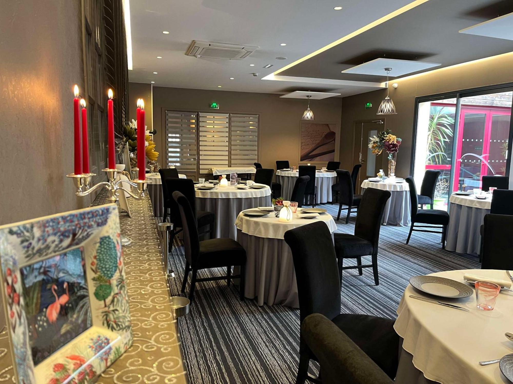 Brit Hotel Du Dauphin LʼAigle Εξωτερικό φωτογραφία